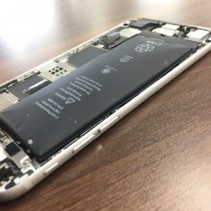 iPhone6S膨張したバッテリー交換