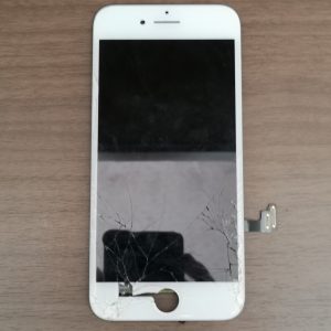 iPhone 7 ホワイト 白 液晶交換 破損 タッチ不良