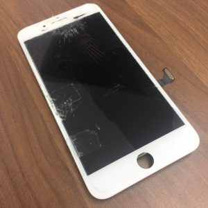 iPhone7Plusのフロントガラス修理