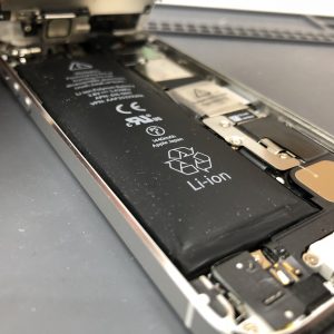 iPhone 5　バッテリー交換