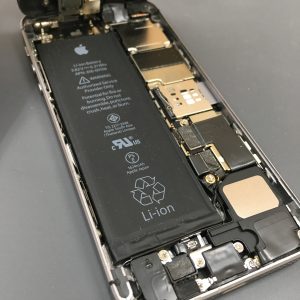iPhone SE　バッテリー交換