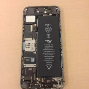 上越市 iPhone5S バッテリー交換