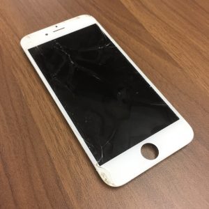 iPhone6Sの液晶フロントガラス交換