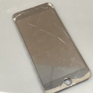 iPhone 7Plus フロントパネル交換