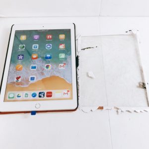 iPad6 デジタイザー交換