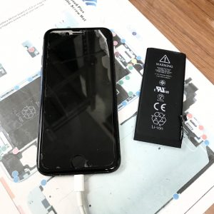 iPhone8 バッテリー交換