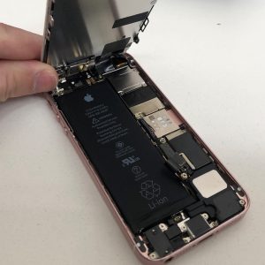 iPhone SE　バッテリー交換