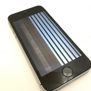 iPhone SE　液晶交換
