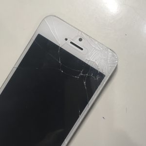 iPhone SE　フロントパネル交換