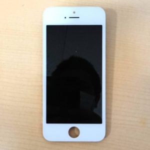 上越店 iPhoneSE 液晶交換