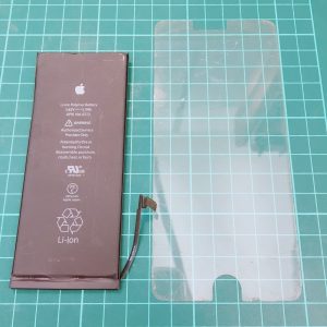iPhone6 バッテリー交換＆強化ガラス貼付