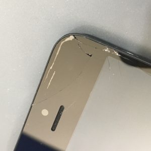 iPhone SE フロントパネル交換