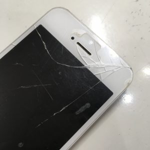 iPhone SE　液晶交換