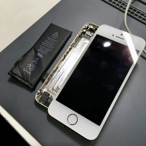 iPhone５S　バッテリー交換