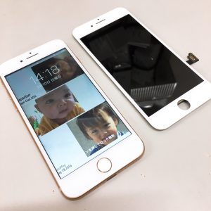 iPhone8 液晶交換