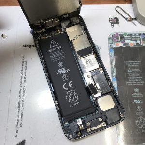 iPhone5　バッテリー交換