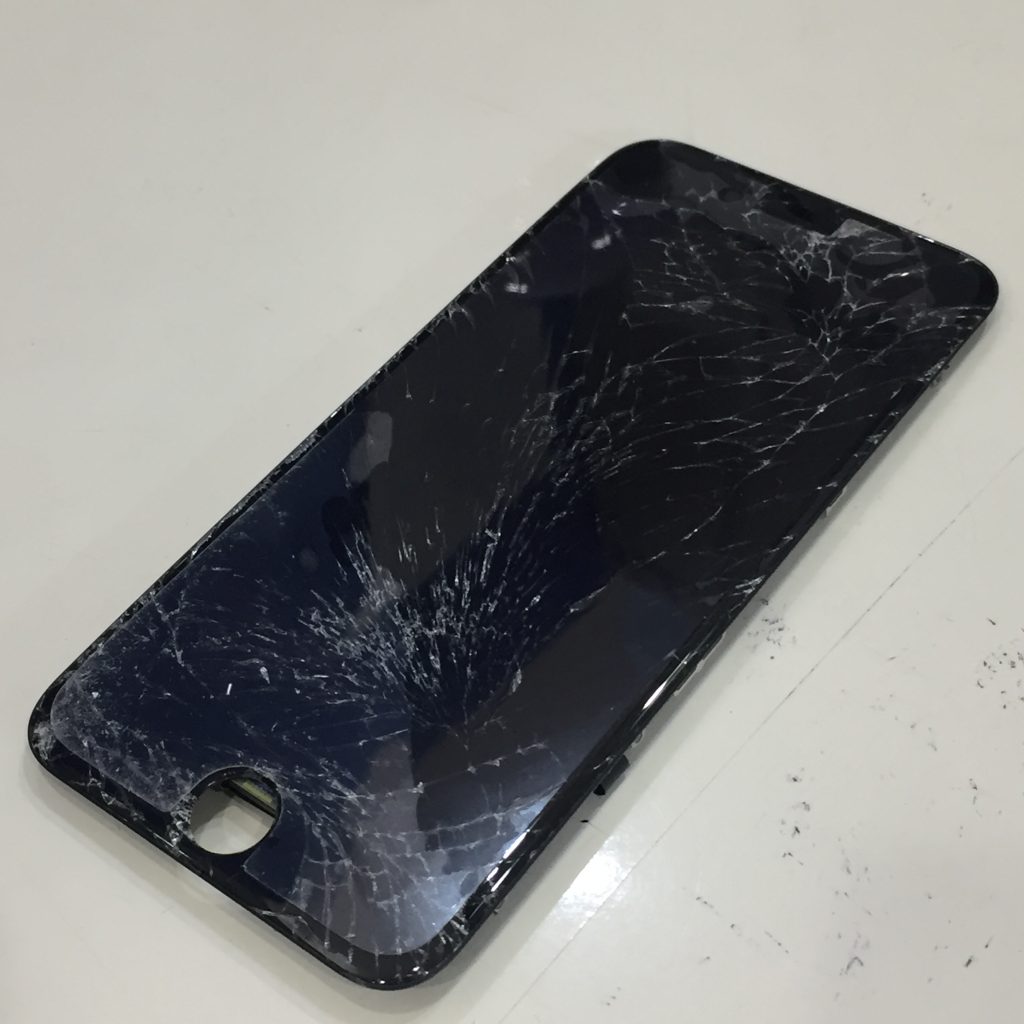 iPhone7 フロントパネル交換+強化ガラスフィルム貼付