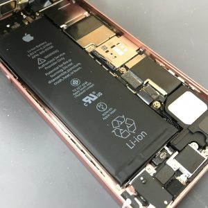 iPhone SE バッテリー交換