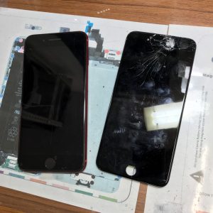iPhone8plus ガラスパネル交換