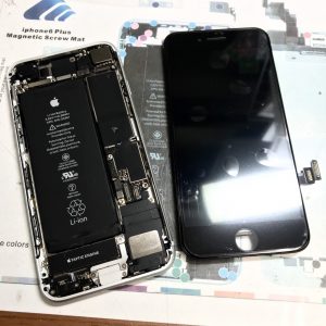 iPhone8 液晶交換