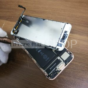 iPhone8フロントガラス修理