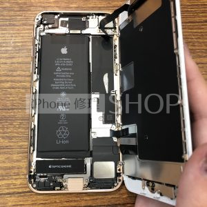 iPhone8 パネル交換修理