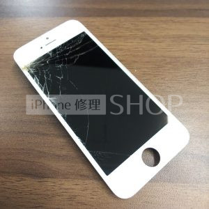 iPhone5Sのフロントガラス修理
