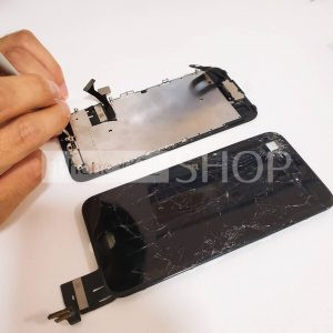 上越店 iPhone7 液晶交換