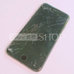上越店 iPhone8 液晶交換