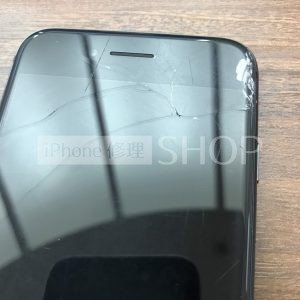 iPhone8画面交換修理