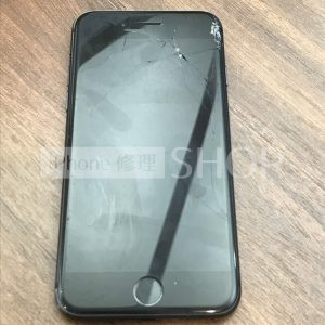 iPhone8画面交換修理