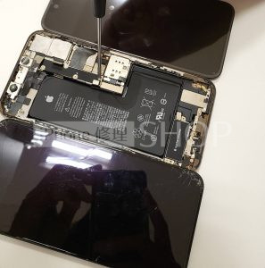 iPhoneXS 　パネル交換修理　イオン新潟青山店