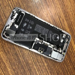 iPhoneXS 画面割れ修理