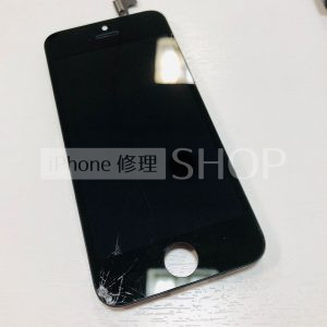 上越店 iPhoneSE 液晶交換