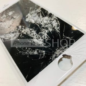 上越店 iPhone6s 液晶交換