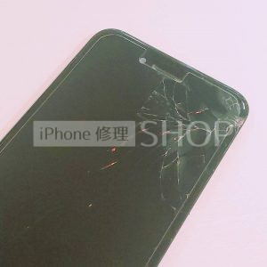 上越店 iPhone7 パネル交換