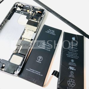 上越店 iPhoneSE バッテリー交換