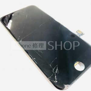 上越店 iPhone7 パネル交換