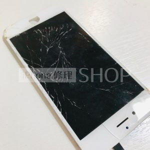 上越店 iPhone6S パネル交換