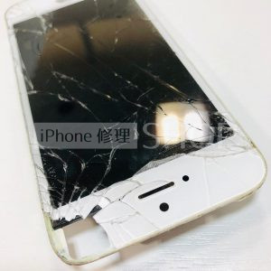 上越店 iPhoneSE 液晶交換
