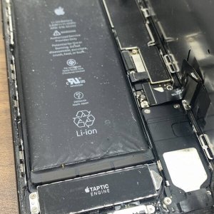 iPhone7plus バッテリー交換
