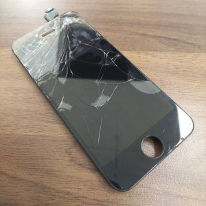 iPhone5Sガラス割れ修理