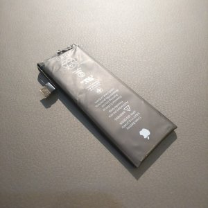 iPhone5Sのバッテリー交換
