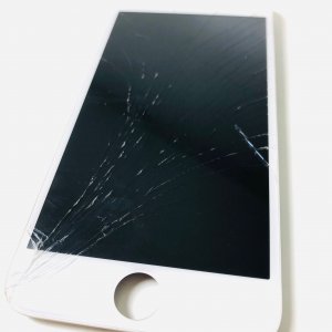 上越店 iPhone6 パネル交換