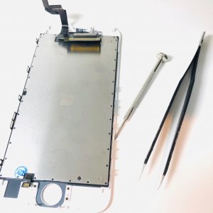 上越店 iPhone6S 液晶交換修理