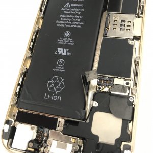 iPhone6　バッテリー交換