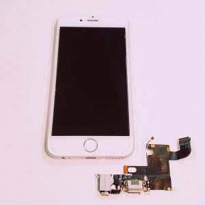 iPhone6S ライトニング修理