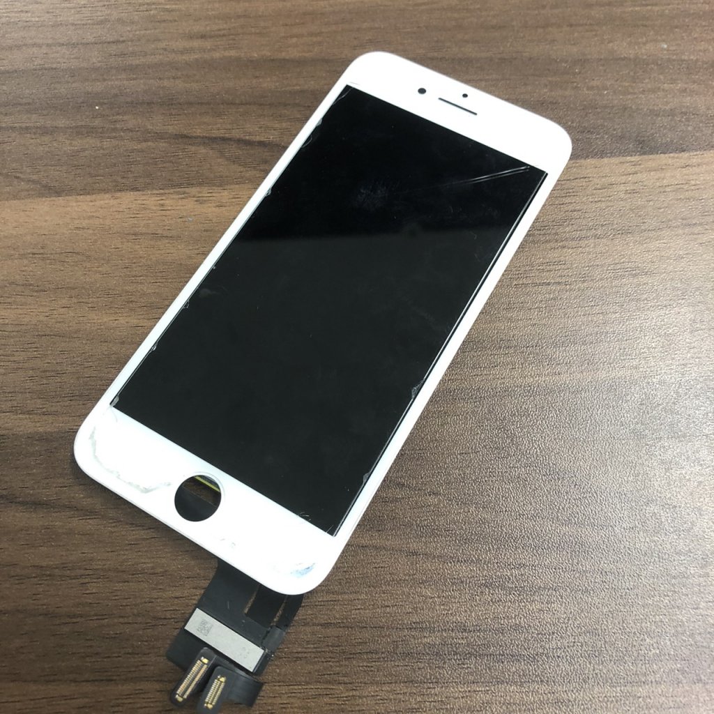 iPhone8 液晶画面交換
