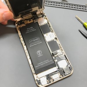 iPhone 6 S バッテリー交換
