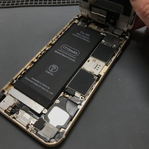 iPhone 6 S バッテリー交換